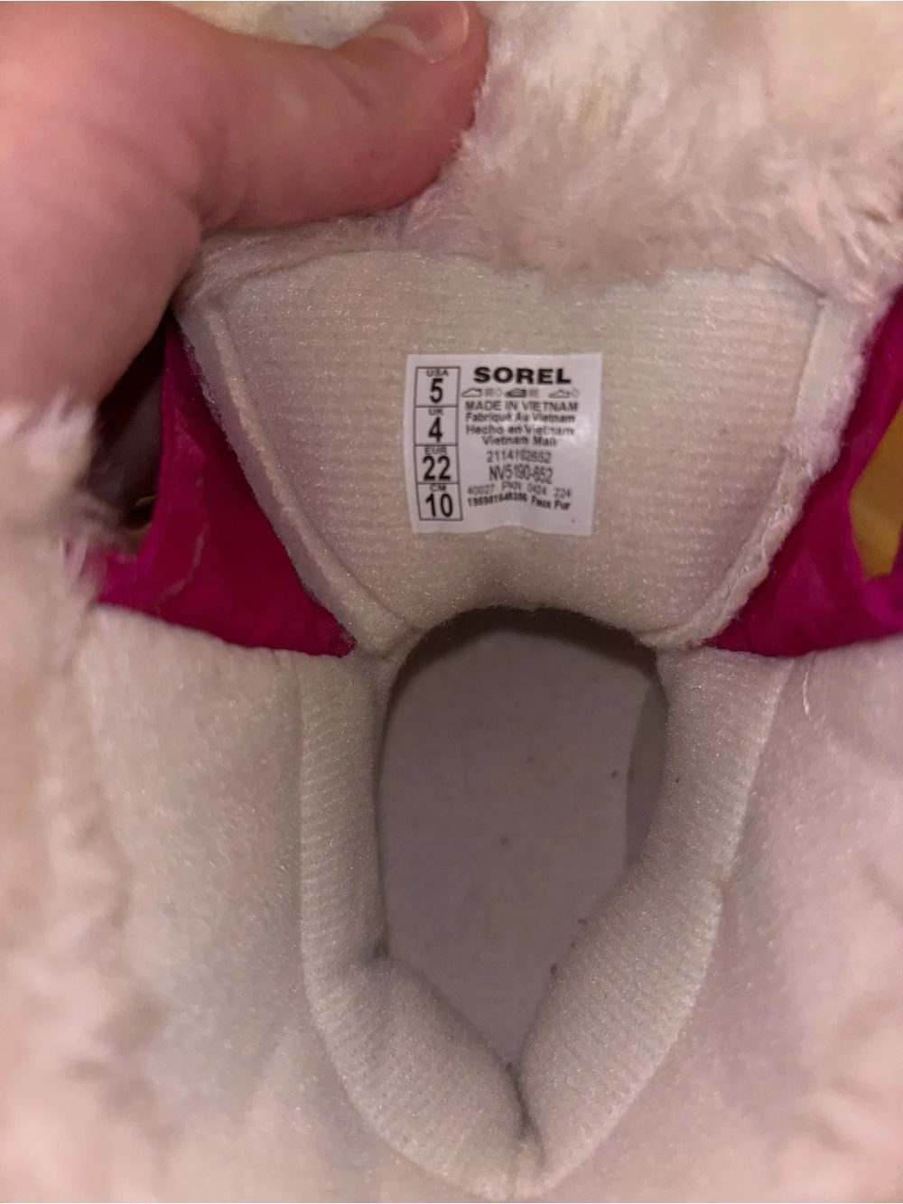 Worn once. Pink Sorel boots. 5T.